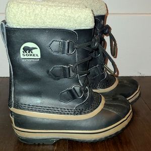 Little boys Sorel winter boots, size 1